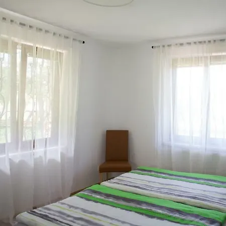 Fogadó Gaestezimmer Buchegger *